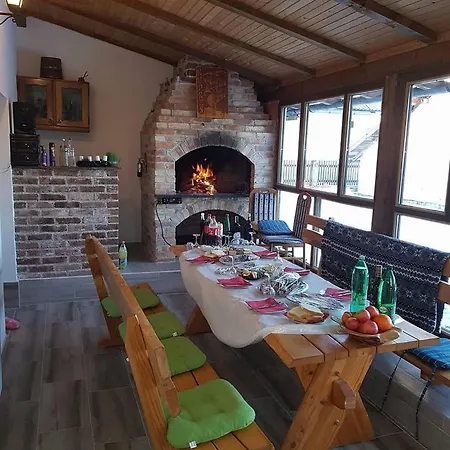Apartament Ljudina *